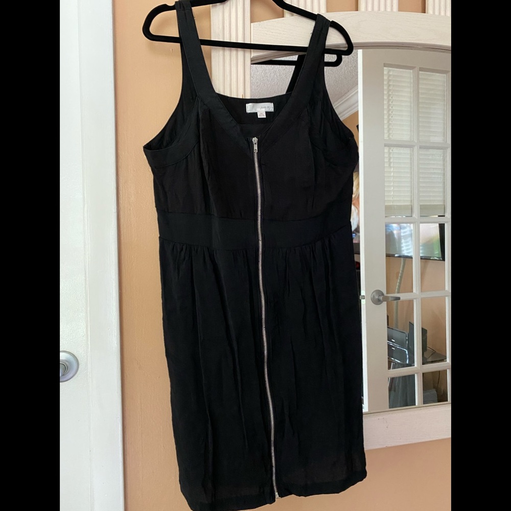 Faith 21 full front zipper little black dress!!